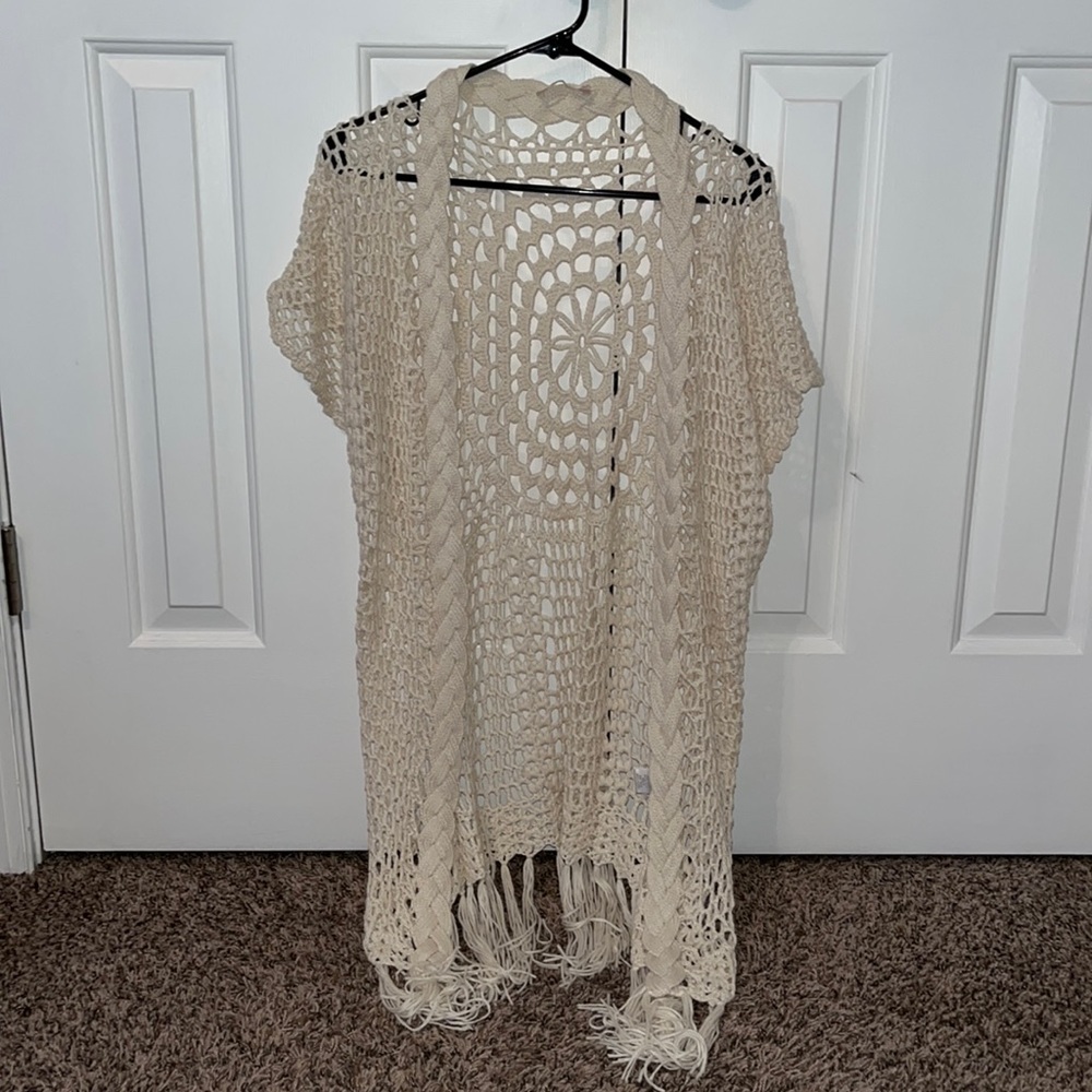 Light weight Komono! Altar’d State Size Medium!